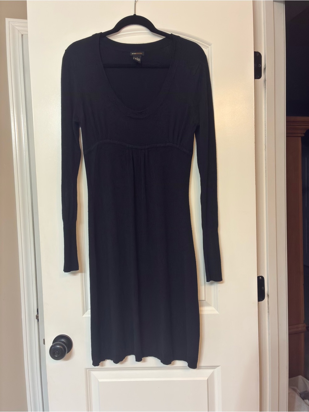 BCBGMaxAzria Black Long Sleeve V-Neck Knit Dress